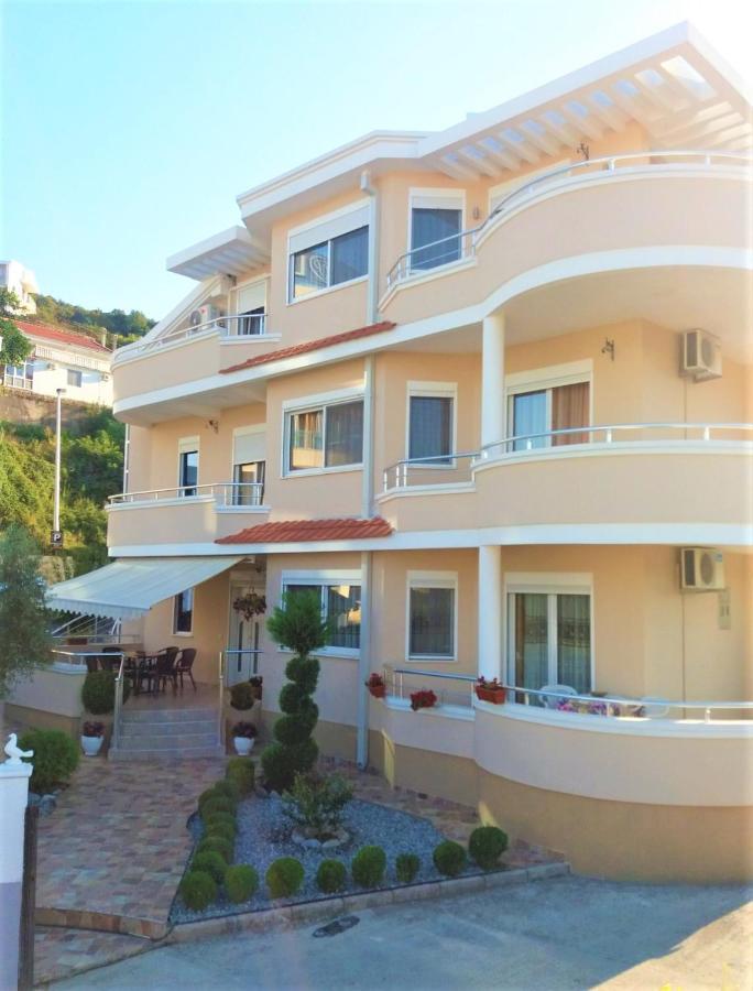 Apartmants Elisa Улцинь Екстер'єр фото
