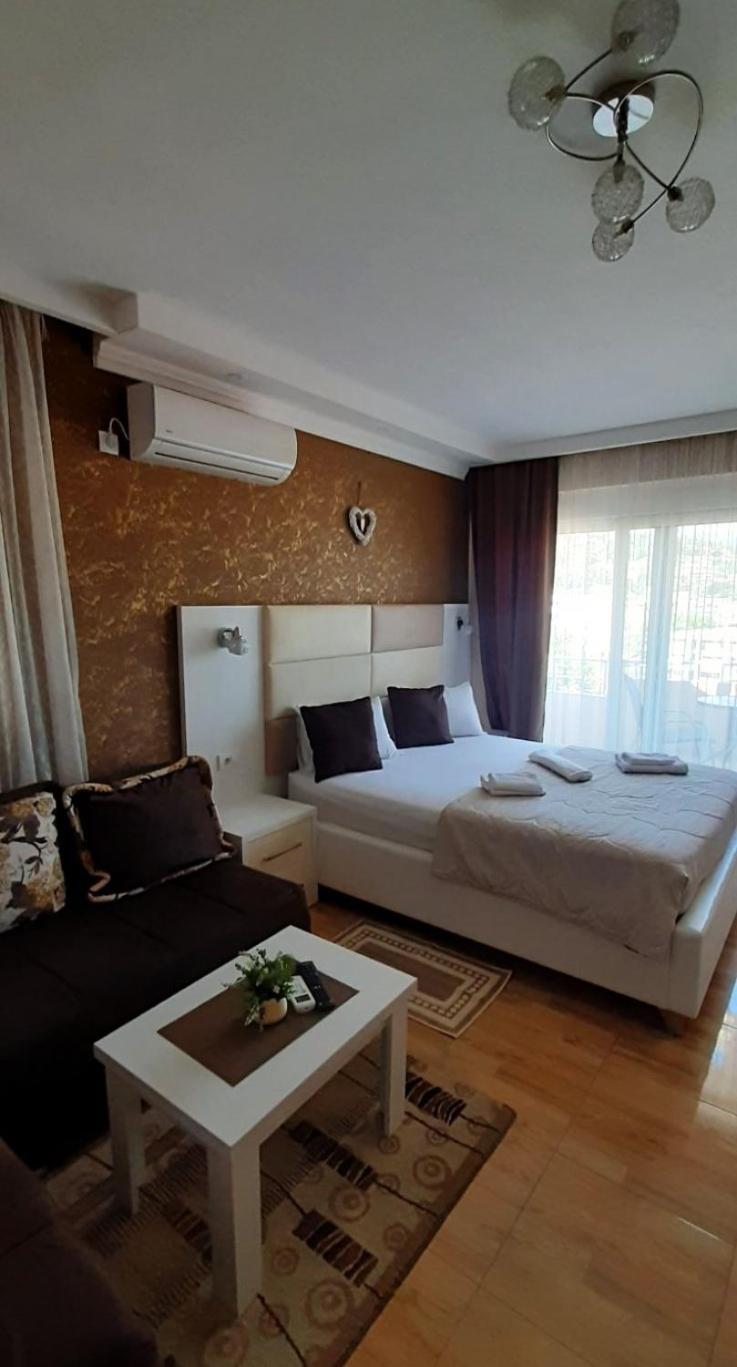 Apartmants Elisa Улцинь Екстер'єр фото